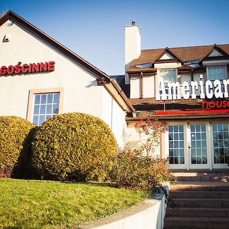 American House Pulawska Варшава Экстерьер фото